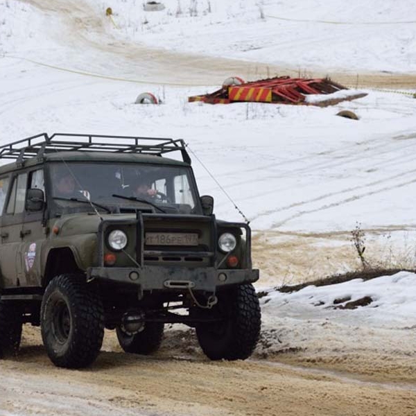 Заезд на внедорожниках